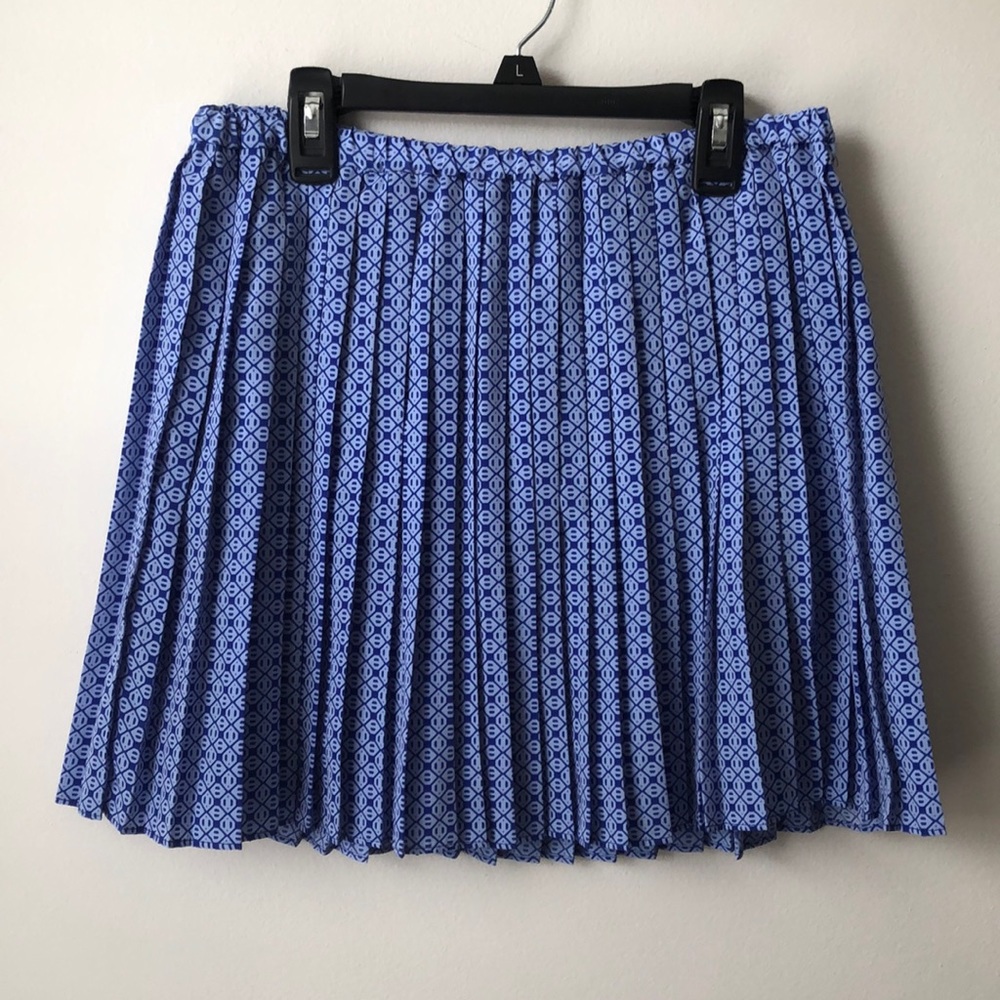 Banana Republic Factory Blue Patterned Pleated Skirt size Small Petite
